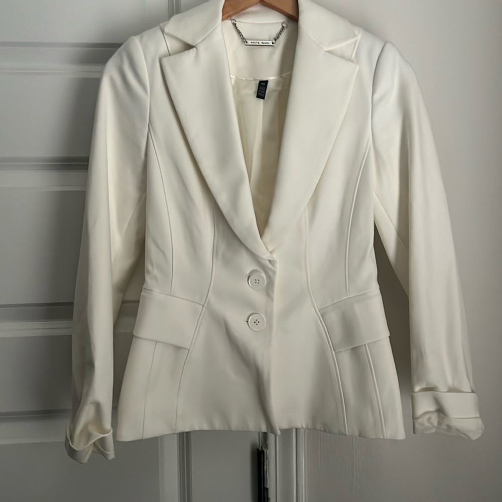 White House Black Market Ivory Blazer